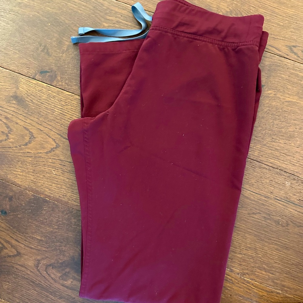 Size small Burgandy Livingston basic scrub pants.